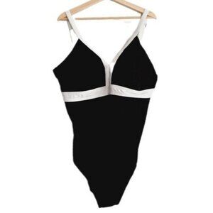 KRISTA - NWOT One Piece Swimsuit Colorblock B&W Sz 24 W D